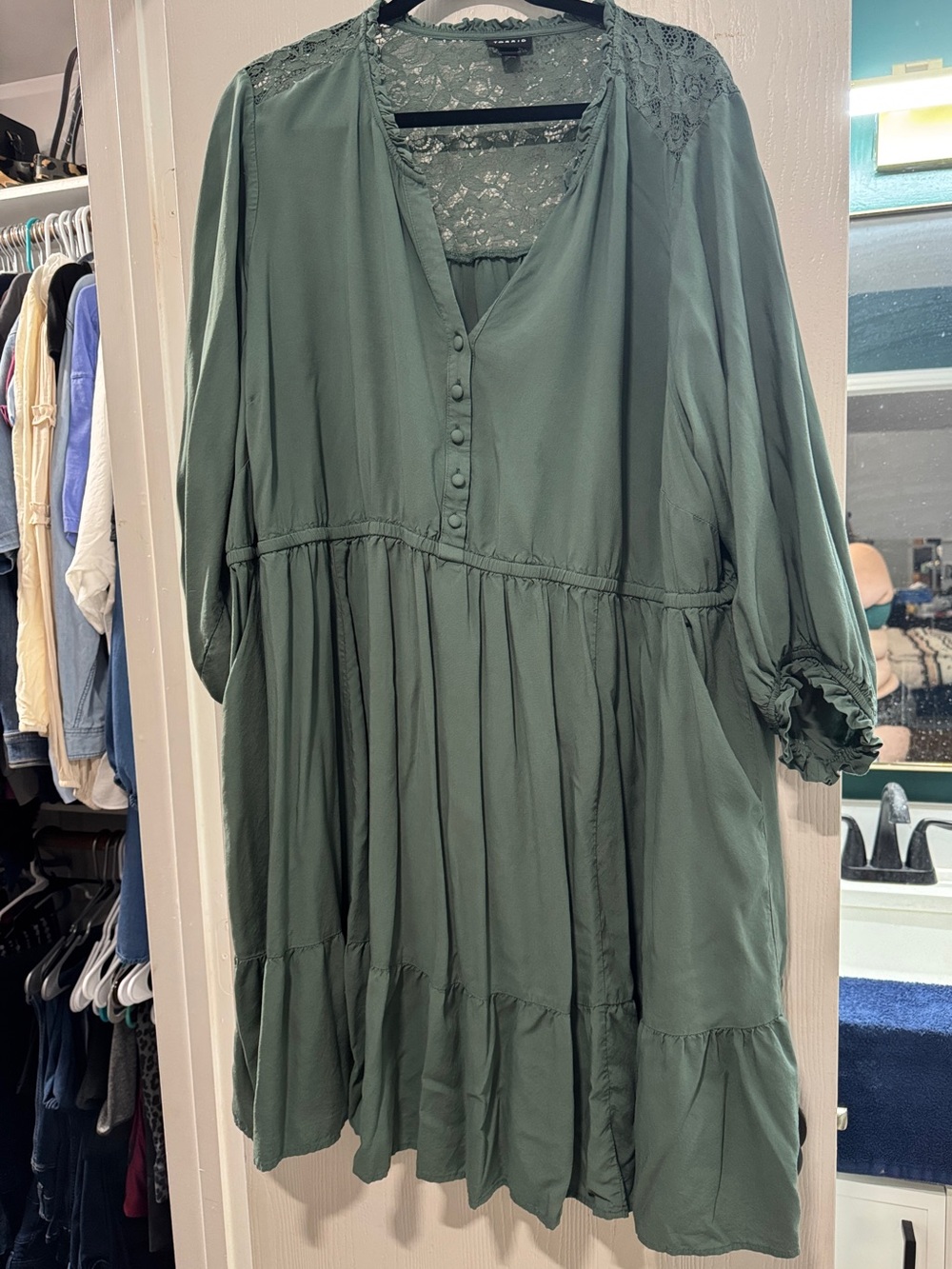 torrid Sage Green Lace-Yoke Tiered Tunic